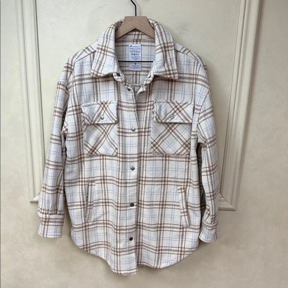 Fornia Snap Front Plaid Shacket Jacket size Medium - Picture 1 of 3